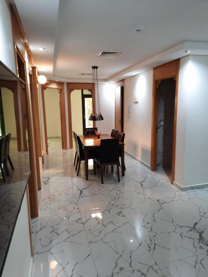 appart hotel puerto marino Al-Ḥoseyma Esterno foto