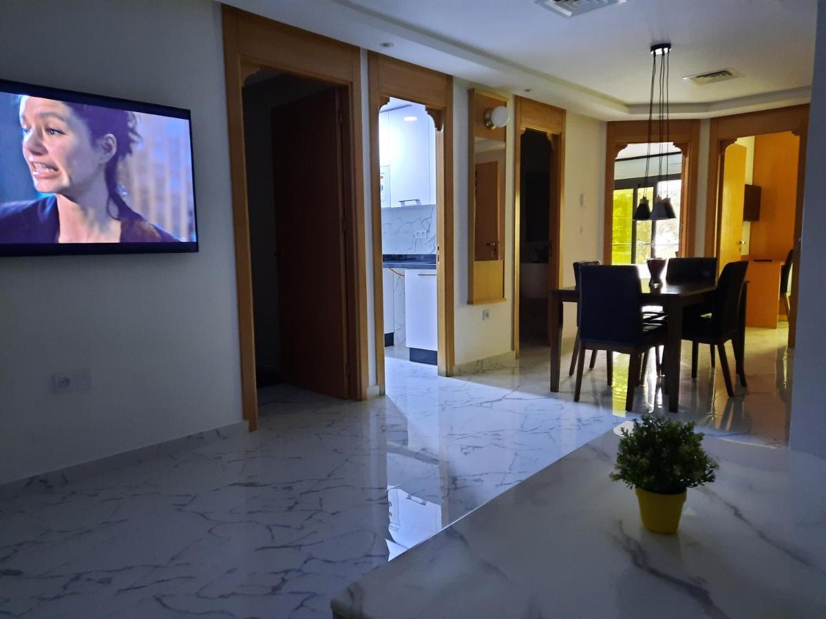 appart hotel puerto marino Al-Ḥoseyma Esterno foto