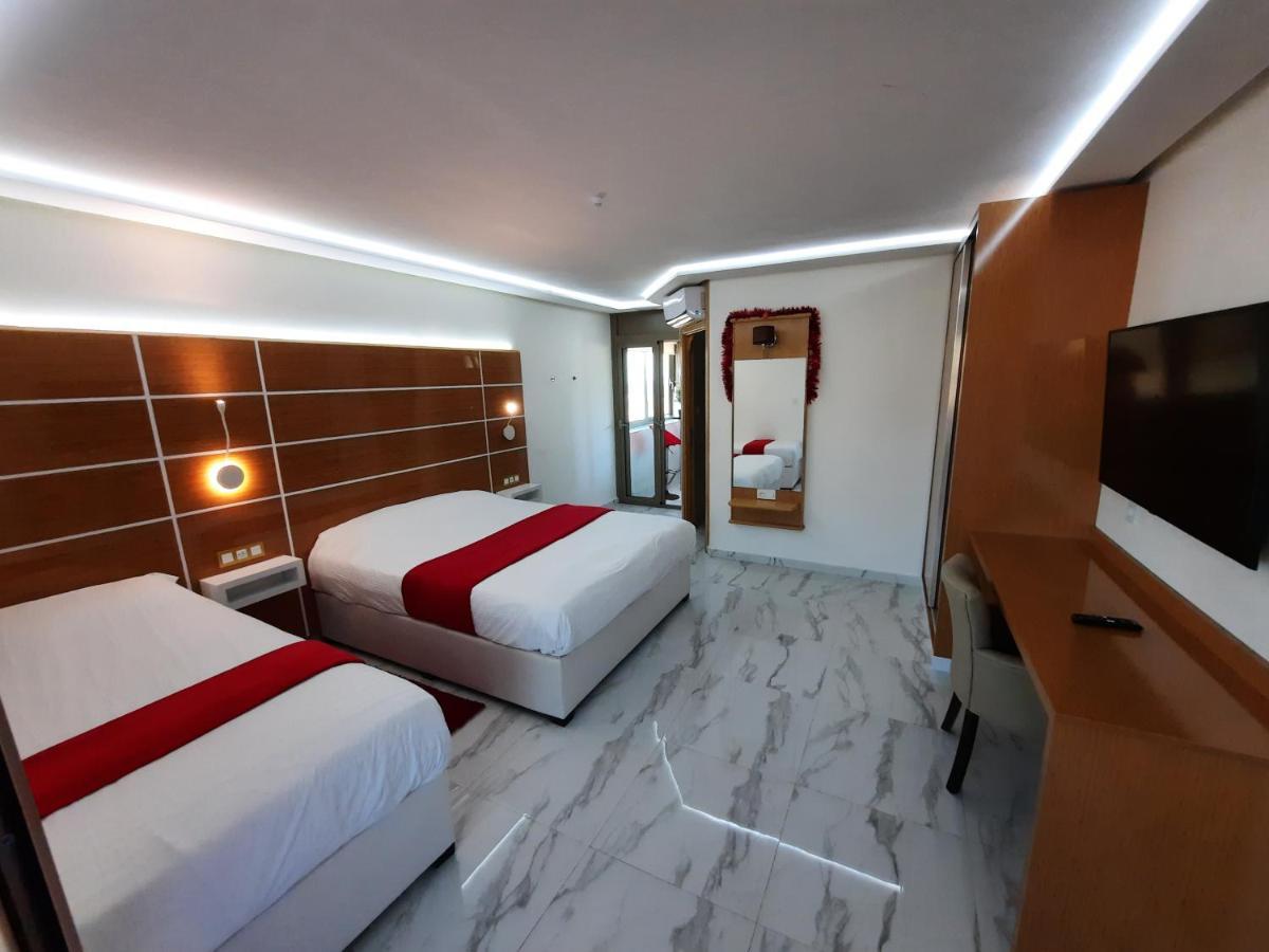 appart hotel puerto marino Al-Ḥoseyma Esterno foto