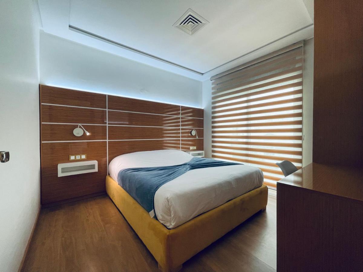 appart hotel puerto marino Al-Ḥoseyma Esterno foto
